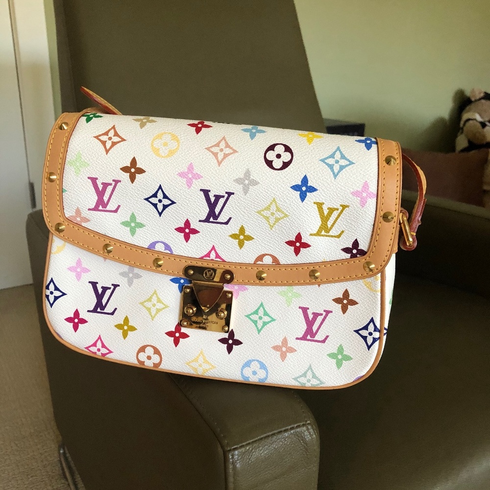LOUIS VUITTON Sologne Crossbody Shoulder Bag